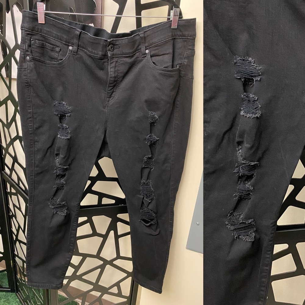 Torrid Bombshell Skinny Distressed Ankle Jeans